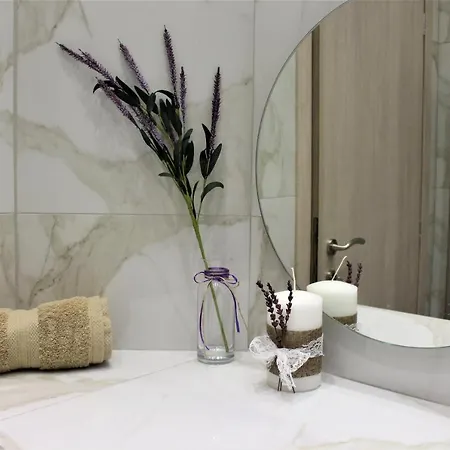 Aristotelous Forum - Center